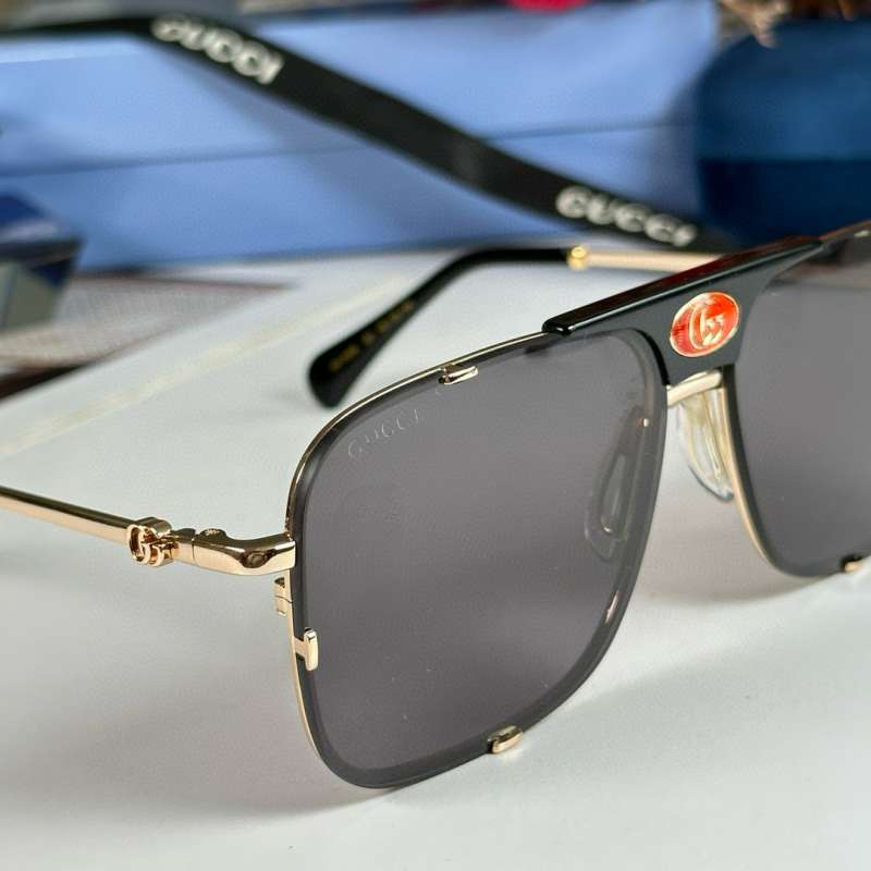 Picture of Gucci Sunglasses _SKUfw55590102fw